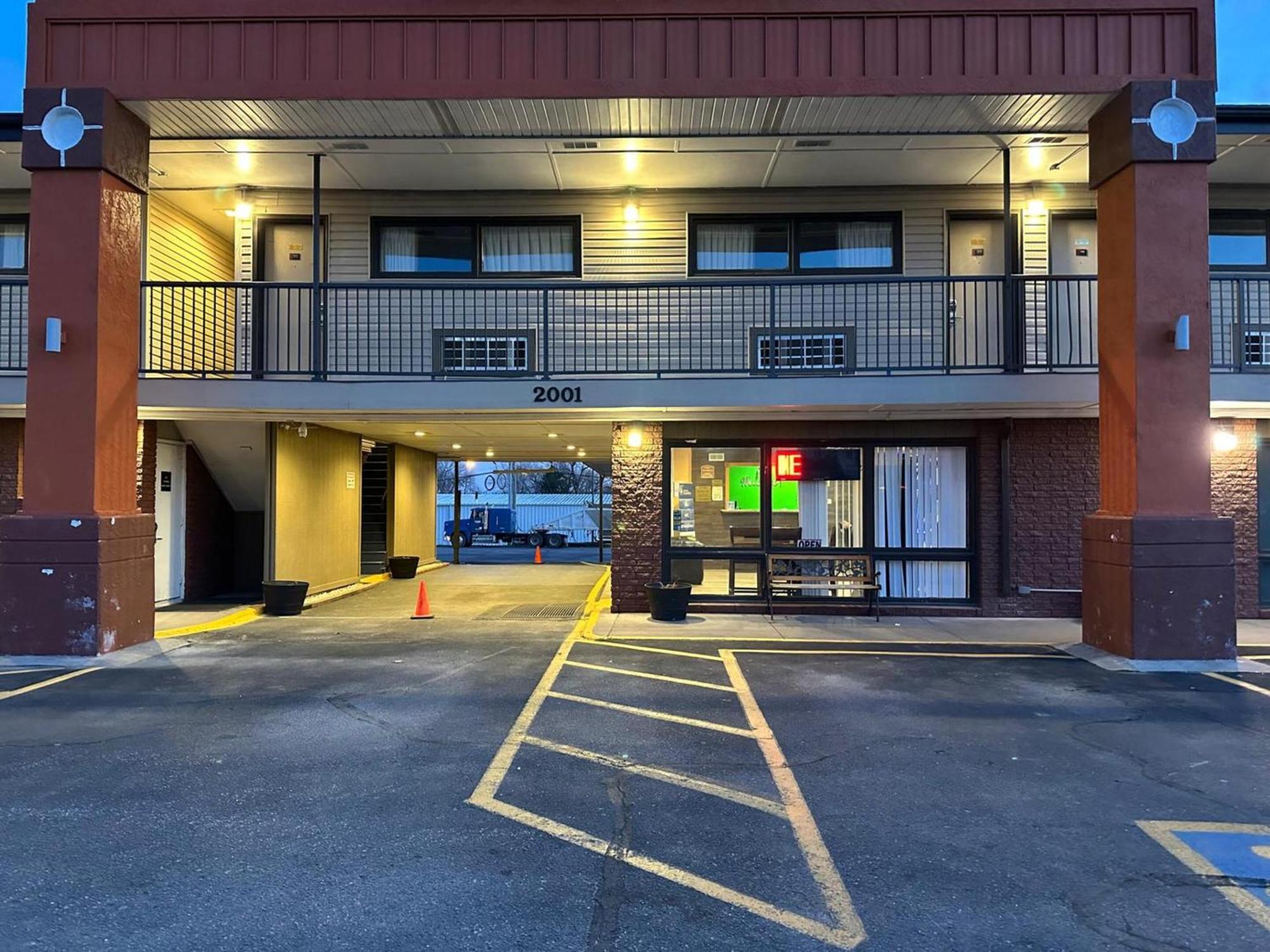 Stay Inn By Oyo Near I 80 Lincoln West المظهر الخارجي الصورة